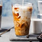 Sai lầm khi uống cà phê khiến bạn già nhanh, lão hóa sớm