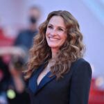 Julia Roberts Looks Unrecognizable With a New Shaggy Bob