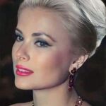 See How Grace Kelly’s Granddaughter Looks Just Like the Icon